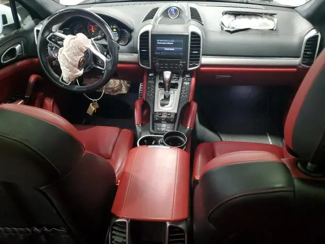 2017 PORSCHE CAYENNE GTS  