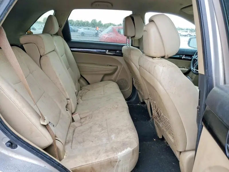 2012 KIA SORENTO LX  