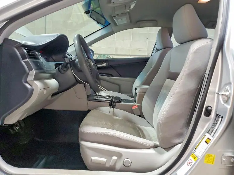 2014 TOYOTA CAMRY LE  