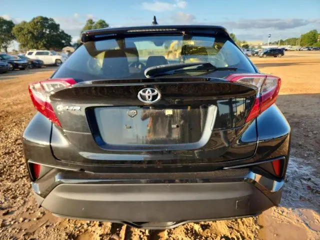 2020 TOYOTA C-HR XLE  