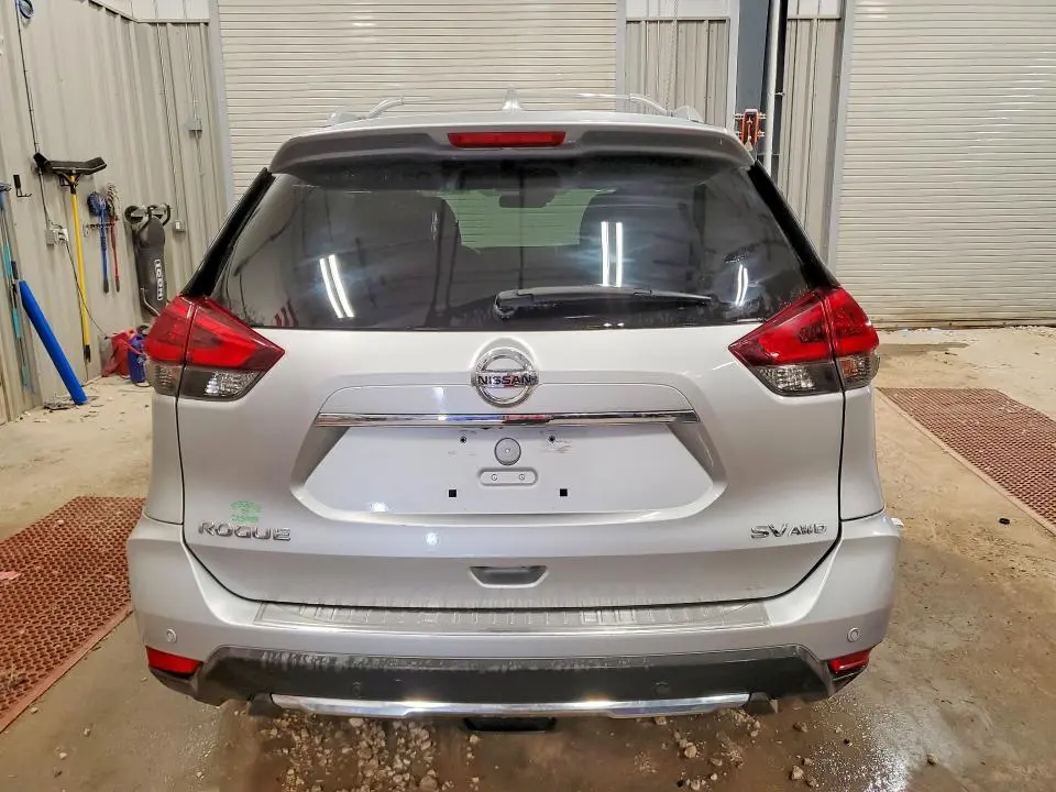 2020 NISSAN ROGUE SV  