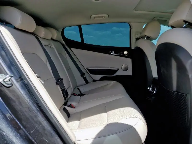 2019 KIA STINGER PREMIUM  