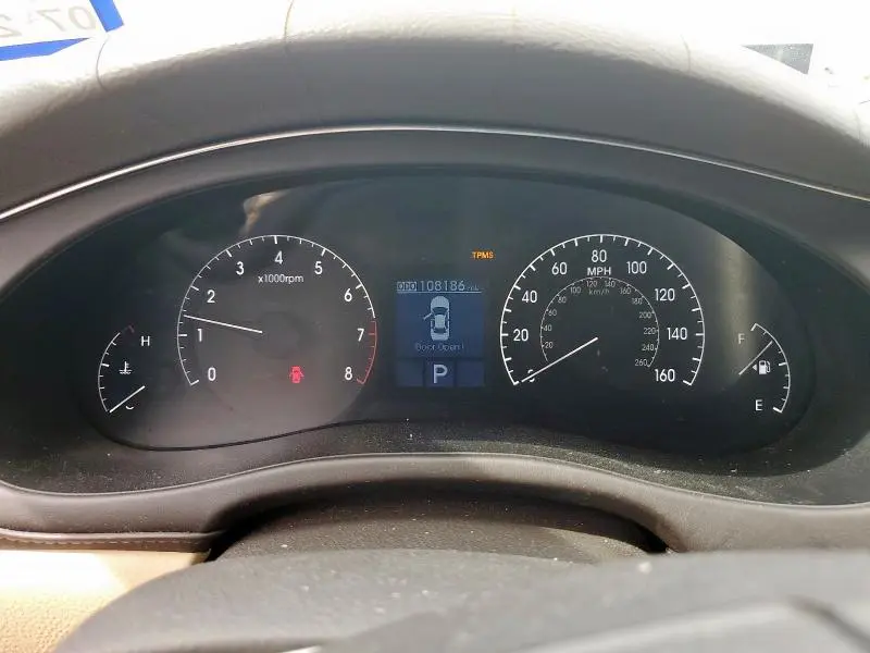 2011 HYUNDAI GENESIS 3.8L  