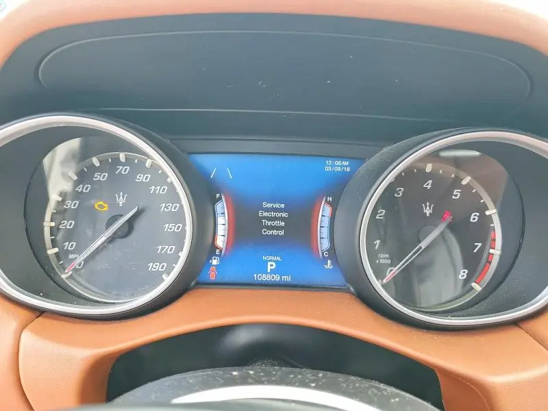 2019 MASERATI LEVANTE LUXURY  