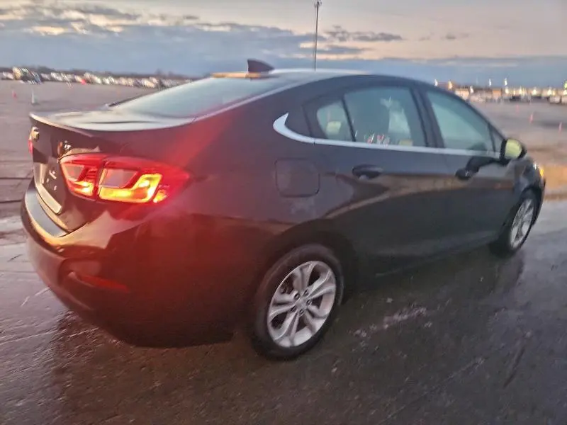 2019 CHEVROLET CRUZE LT  