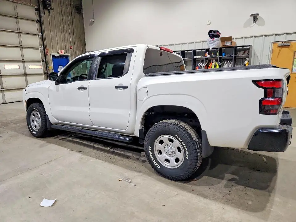 2022 NISSAN FRONTIER S  