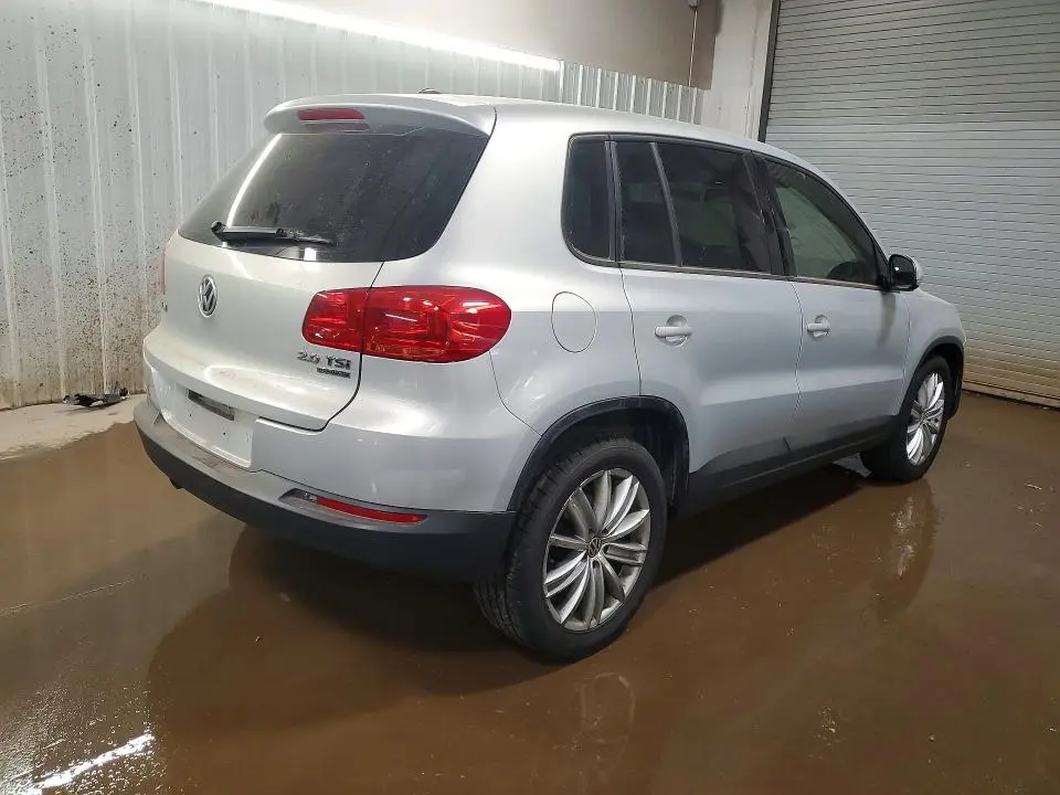2013 VOLKSWAGEN TIGUAN S  