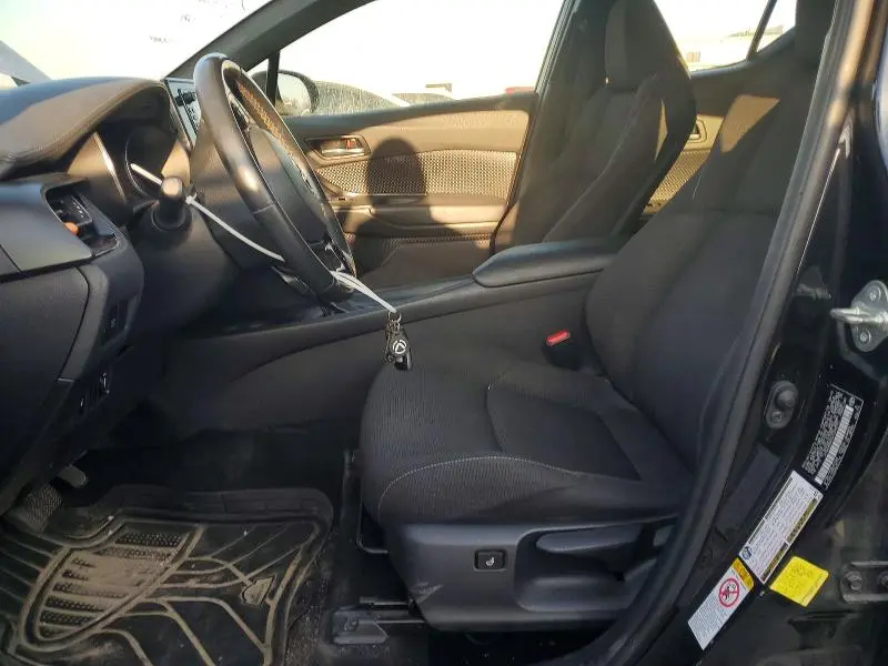 2018 TOYOTA C-HR XLE  