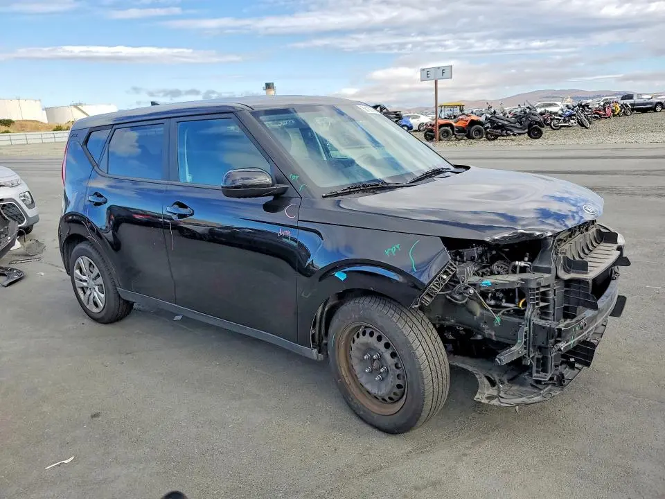 2021 KIA SOUL LX  