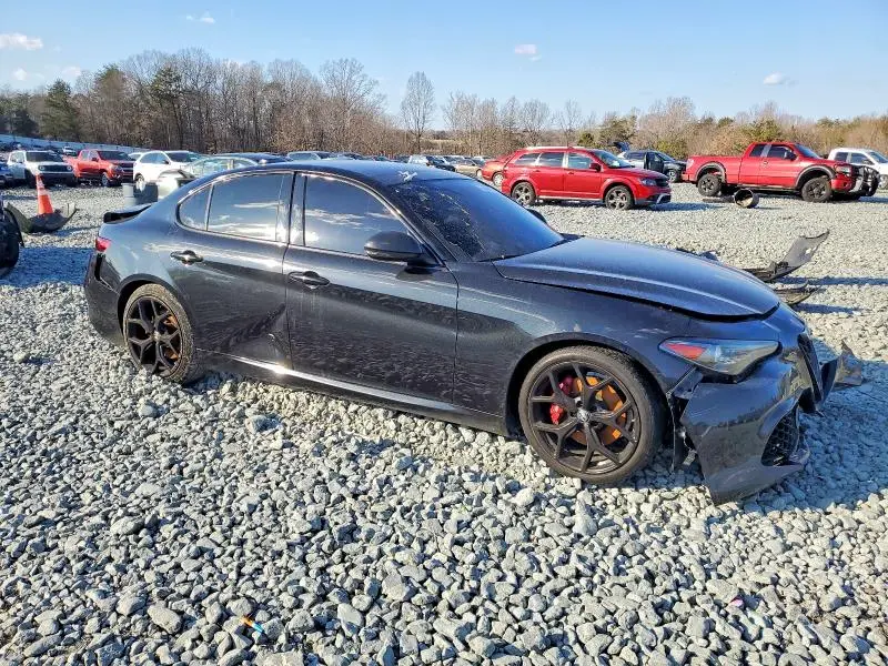 2019 ALFA ROMEO GIULIA TI  