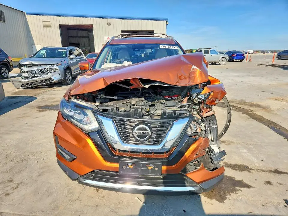 2018 NISSAN ROGUE SL  