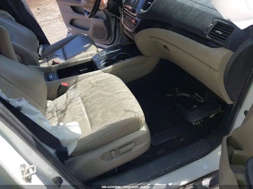 2021 HONDA PILOT 2WD TOURING 7 PASSENGER