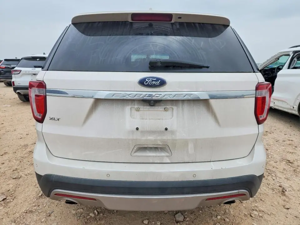 2016 FORD EXPLORER XLT  