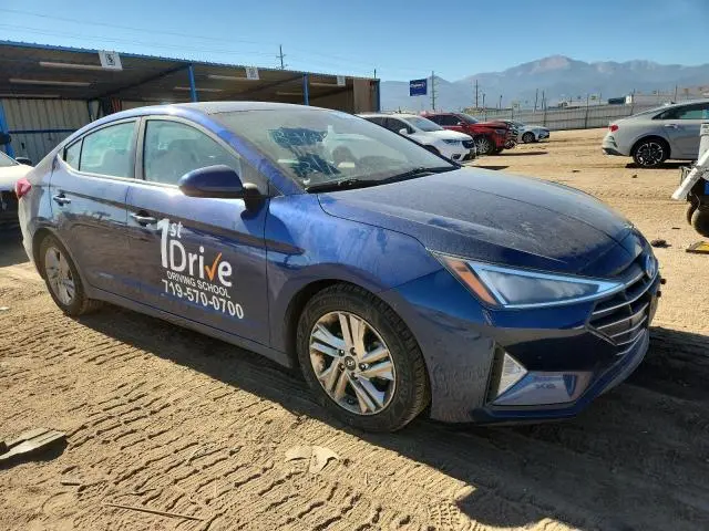 2020 HYUNDAI ELANTRA SEL  