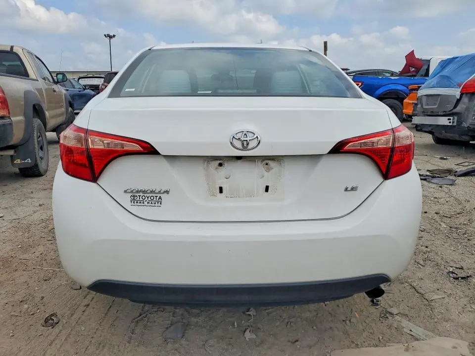 2018 TOYOTA COROLLA LE  