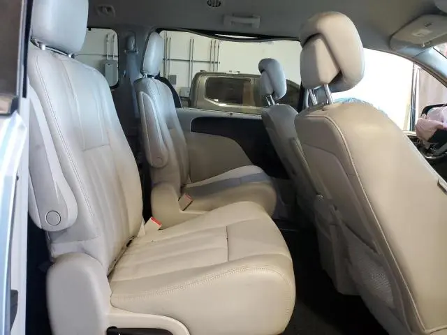 2013 CHRYSLER TOWN & COUNTRY TOURING L  