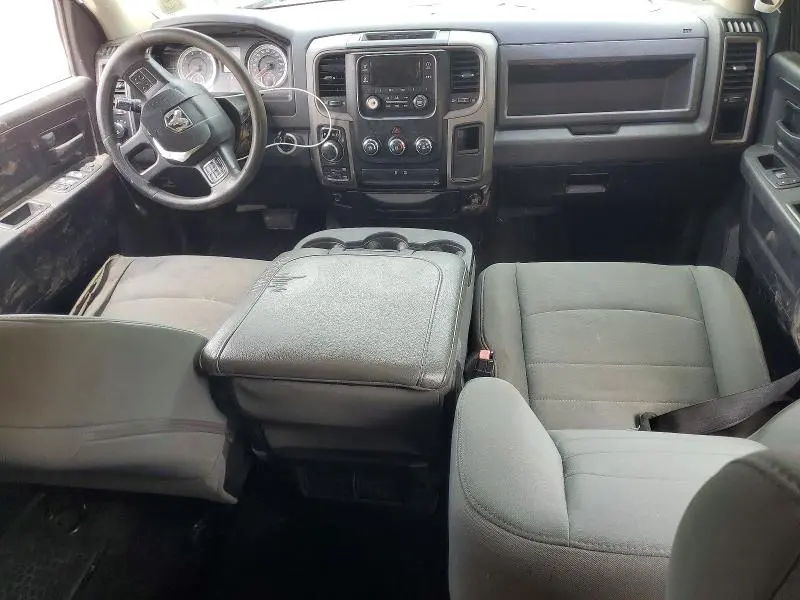 2016 RAM 1500 ST  