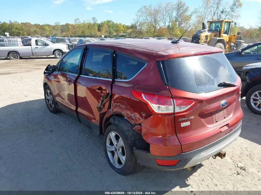 2015 FORD ESCAPE SE