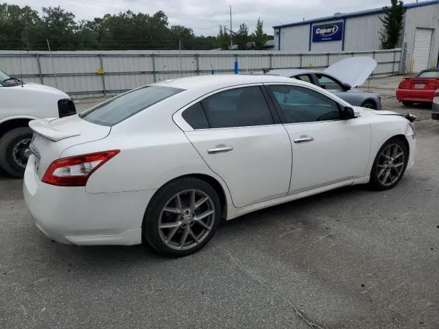 2011 NISSAN MAXIMA S  