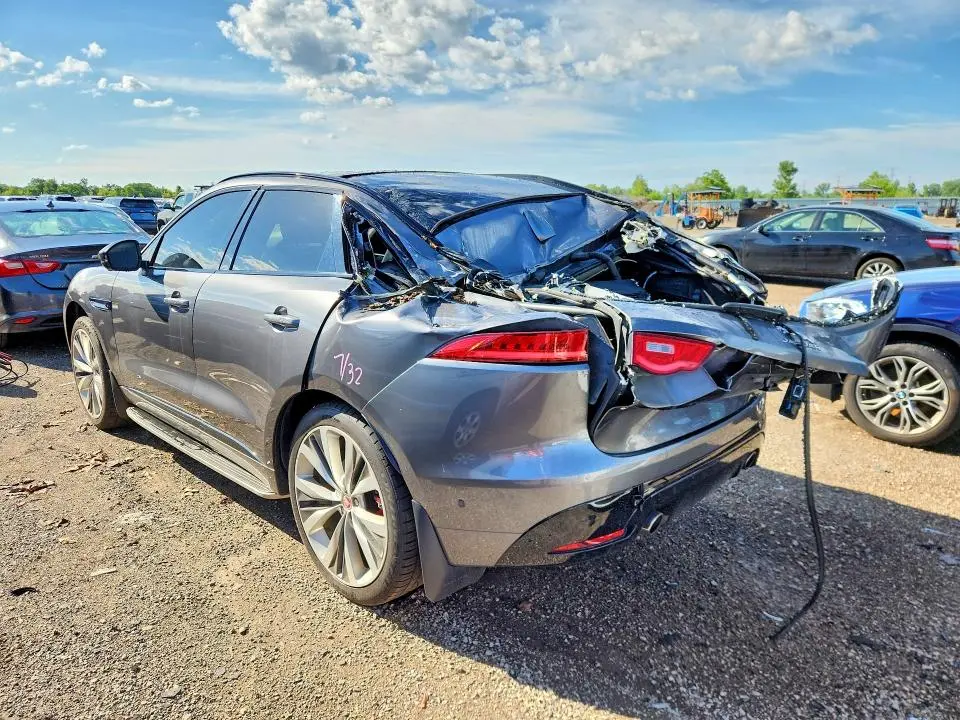 2018 JAGUAR F-PACE S  