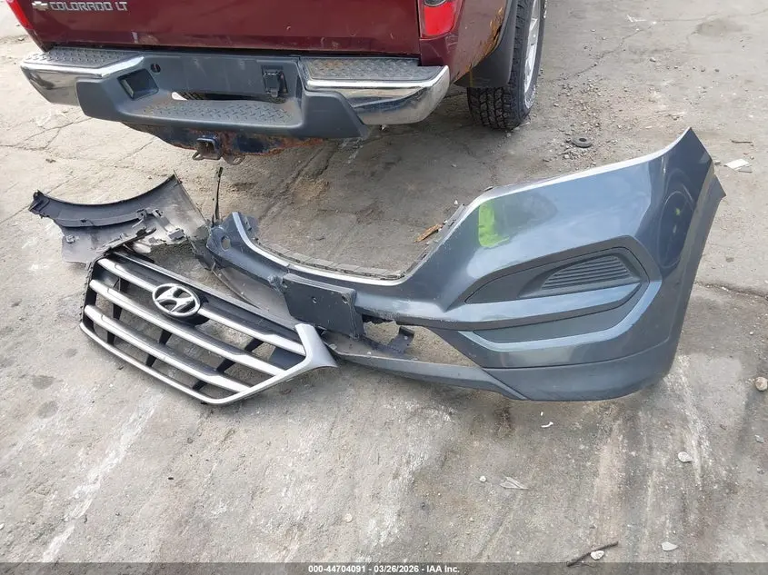 2016 HYUNDAI TUCSON SE