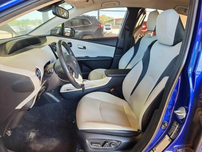 2016 TOYOTA PRIUS FOUR TOURING  