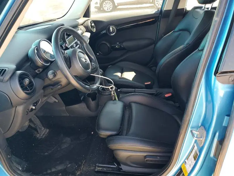 2016 MINI COOPER S  