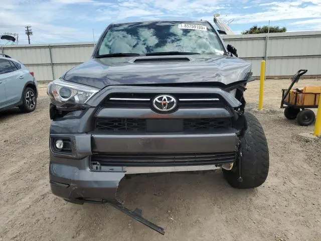 2023 TOYOTA 4RUNNER SE  