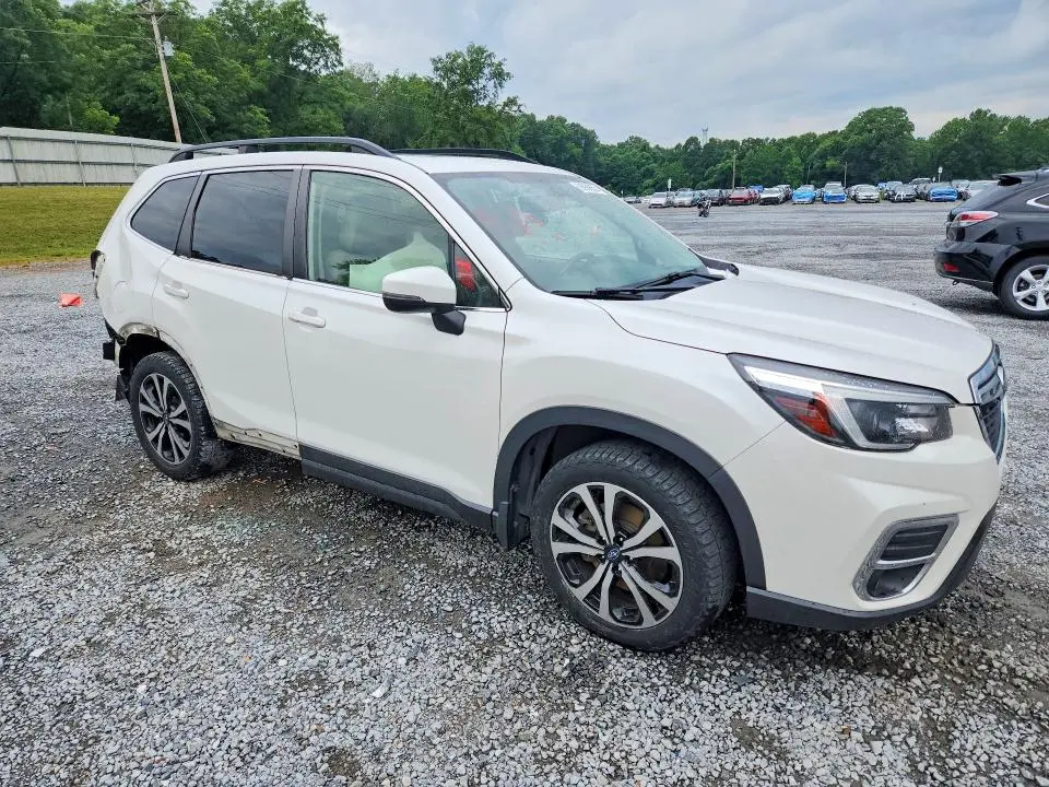 2021 SUBARU FORESTER LIMITED  
