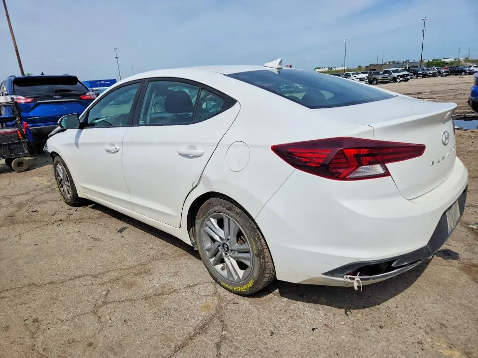 2020 HYUNDAI ELANTRA SEL  
