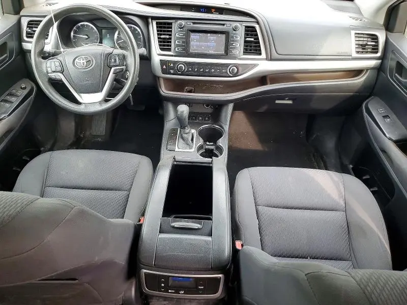 2014 TOYOTA HIGHLANDER LE  