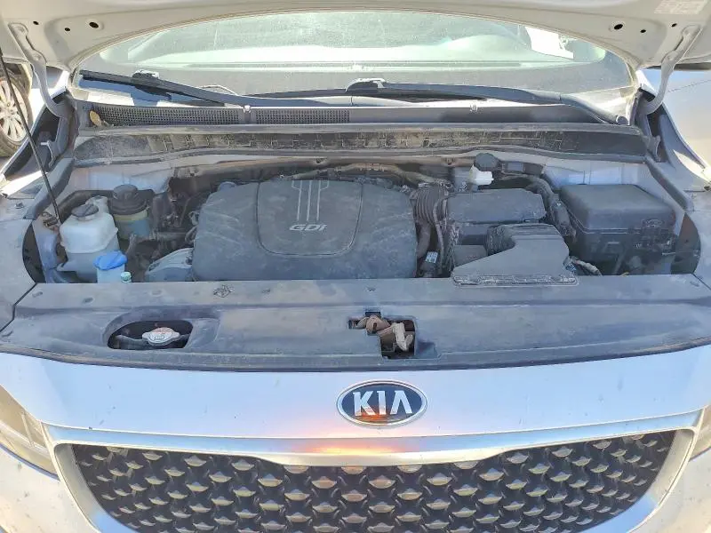 2017 KIA SEDONA L  