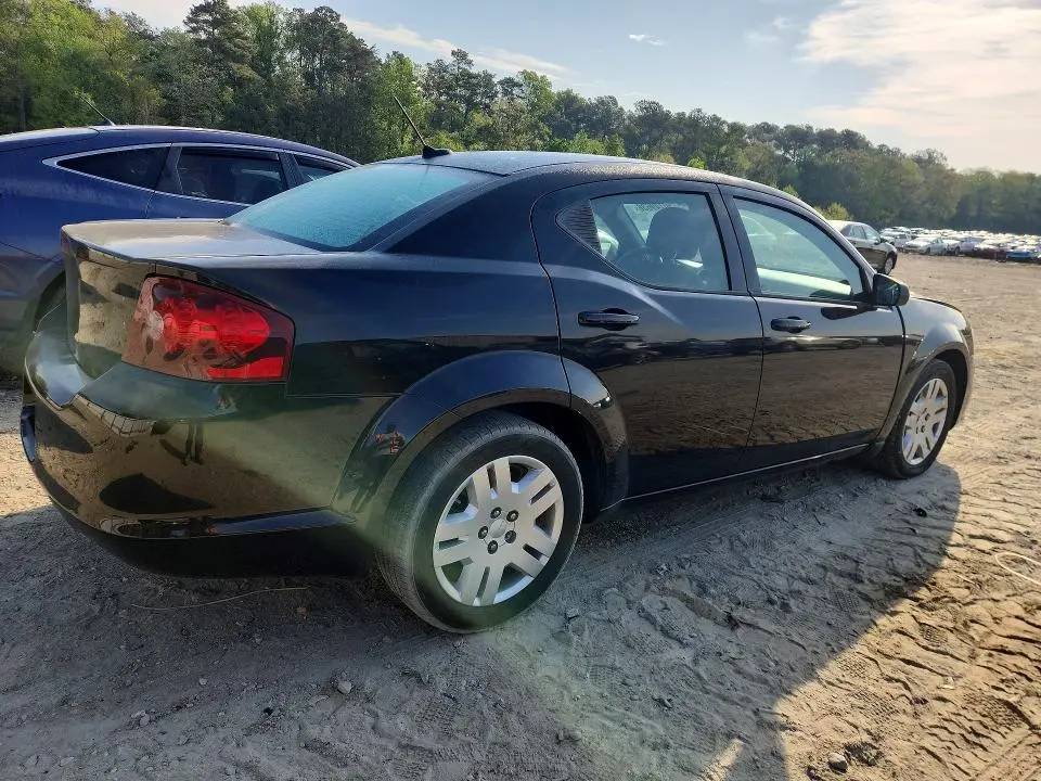 2013 DODGE AVENGER SE  