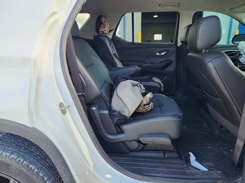 2020 CHEVROLET TRAVERSE LT  