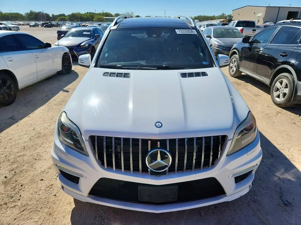2015 MERCEDES-BENZ GL 550 4MATIC  