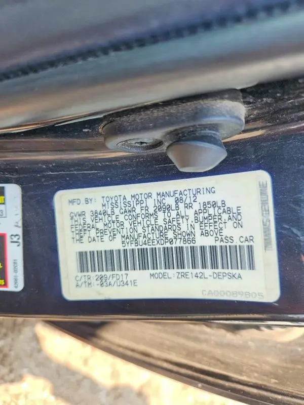 2013 TOYOTA COROLLA S  