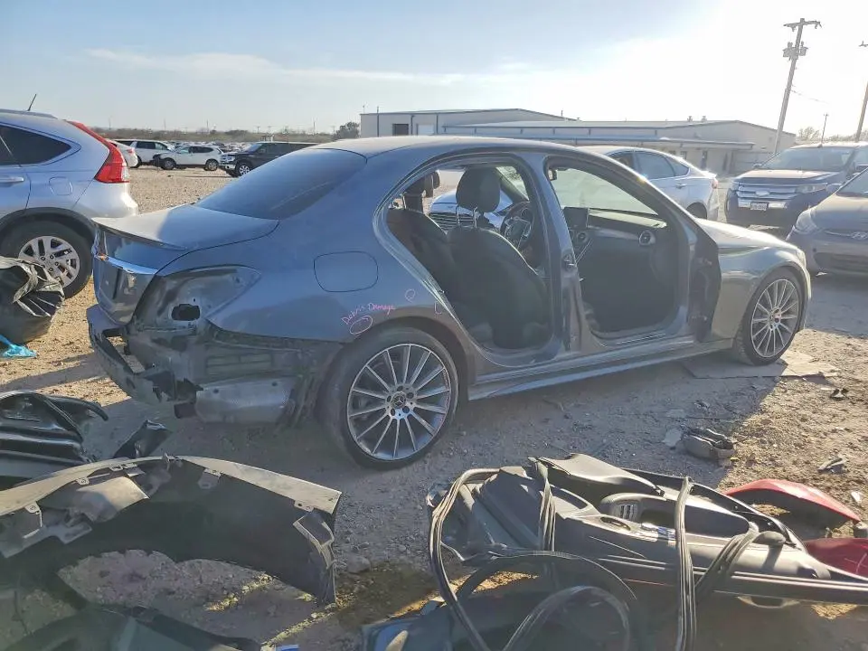 2017 MERCEDES-BENZ C 300  