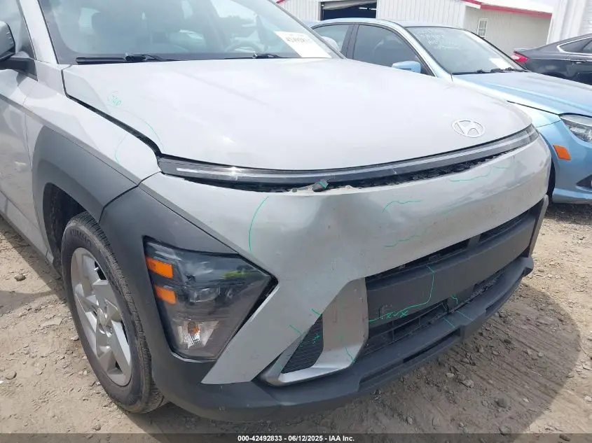 2024 HYUNDAI KONA SE