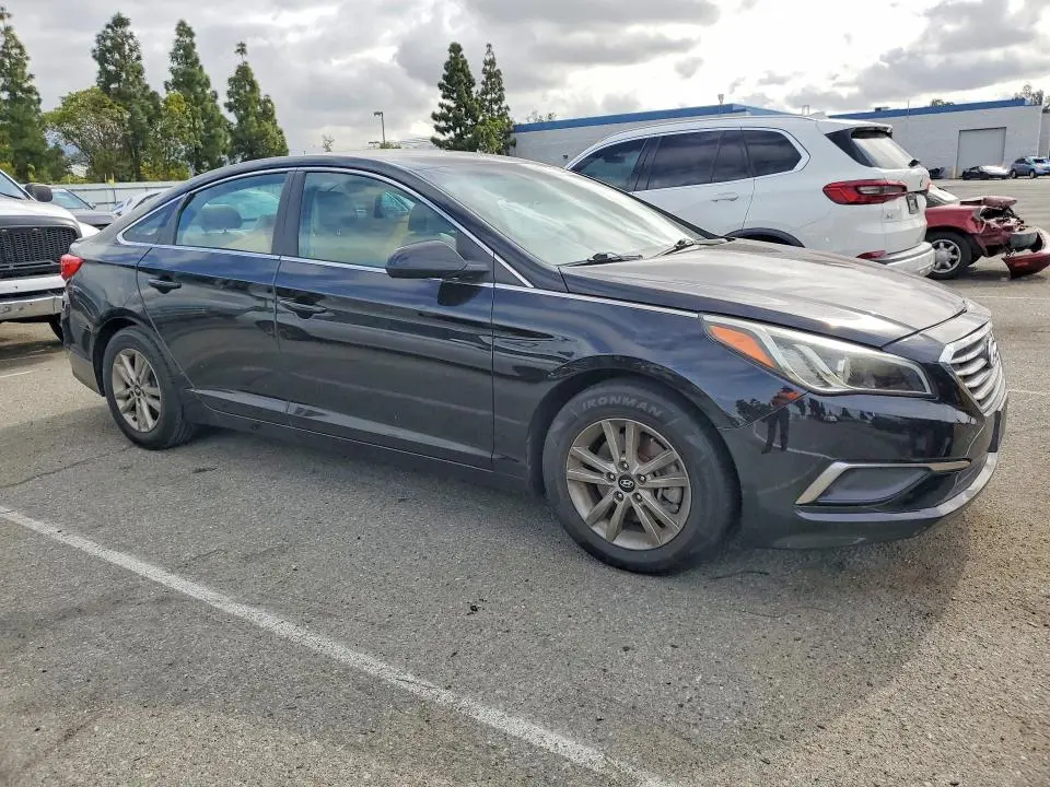 2016 HYUNDAI SONATA SE  