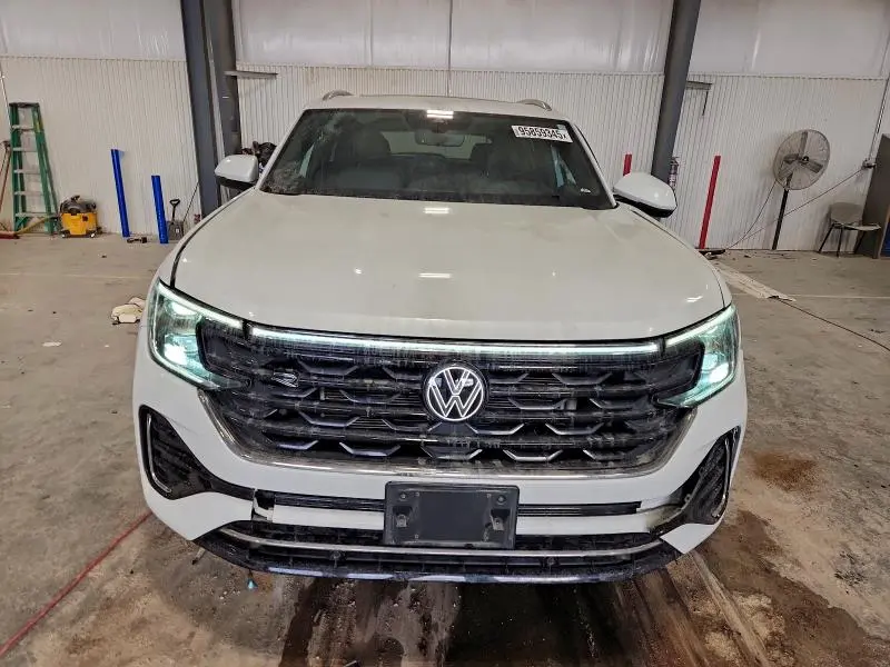 2024 VOLKSWAGEN ATLAS CROSS SPORT SEL R-LINE  