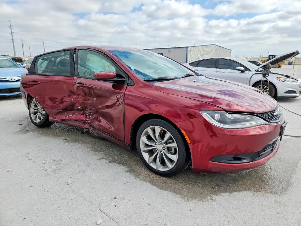 2015 CHRYSLER 200   