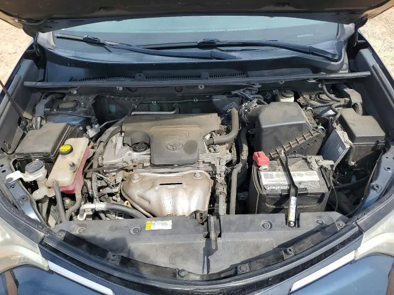 2018 TOYOTA RAV4 LE  