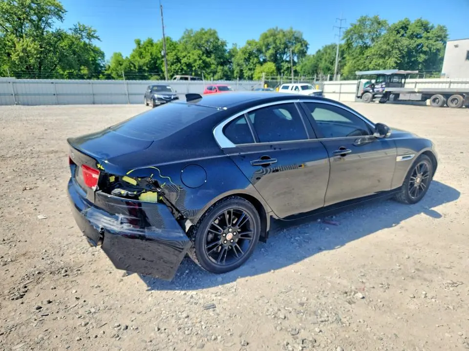 2017 JAGUAR XE PREMIUM  