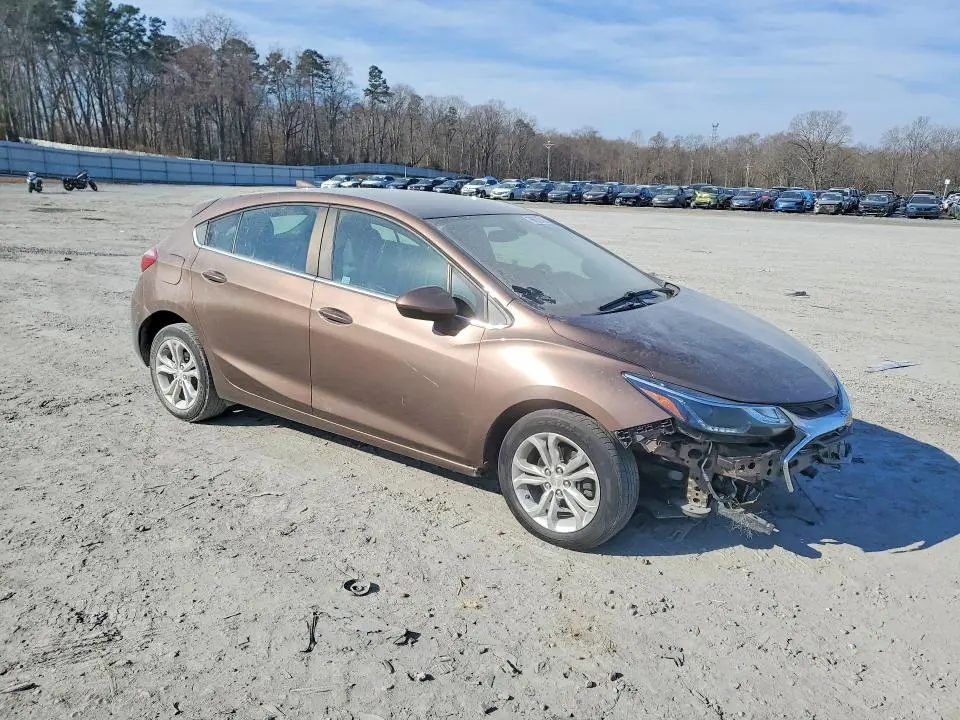 2019 CHEVROLET CRUZE LT  