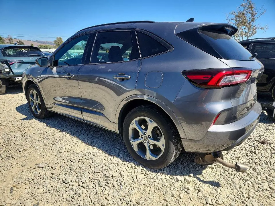 2023 FORD ESCAPE ST LINE  