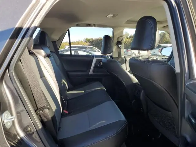 2017 TOYOTA 4RUNNER SR5  