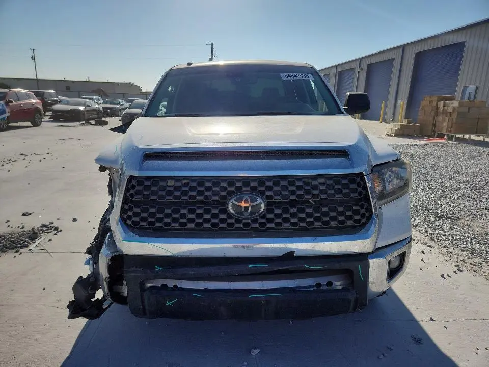 2019 TOYOTA TUNDRA CREWMAX SR5  