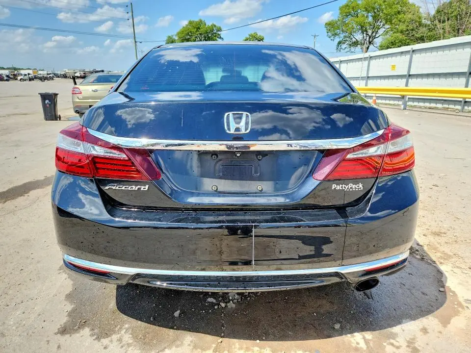2016 HONDA ACCORD LX  