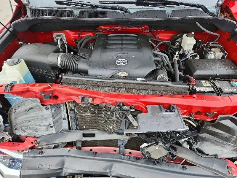 2019 TOYOTA TUNDRA CREWMAX SR5  