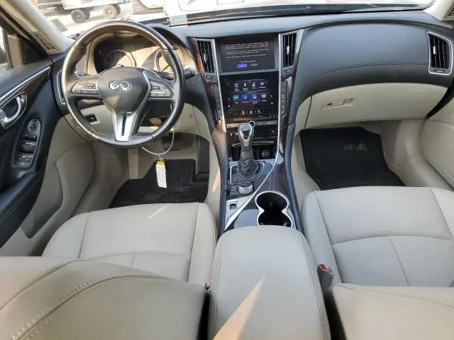 2019 INFINITI Q50 LUXE  